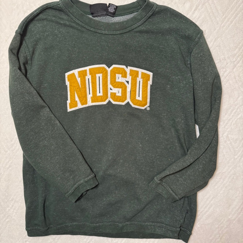 Vintage Collegiate NDSU North Dakota State Sweatshirt Green Pennant Size M